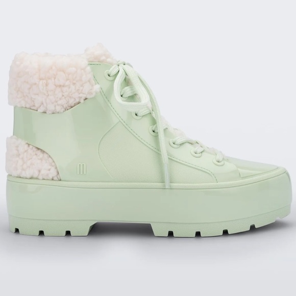 WOMENS 6 MELISSA SHOES FLUFFY SNEAKER – BOOT in GREEN (VERDE HORTELA) NWT - Picture 1 of 13